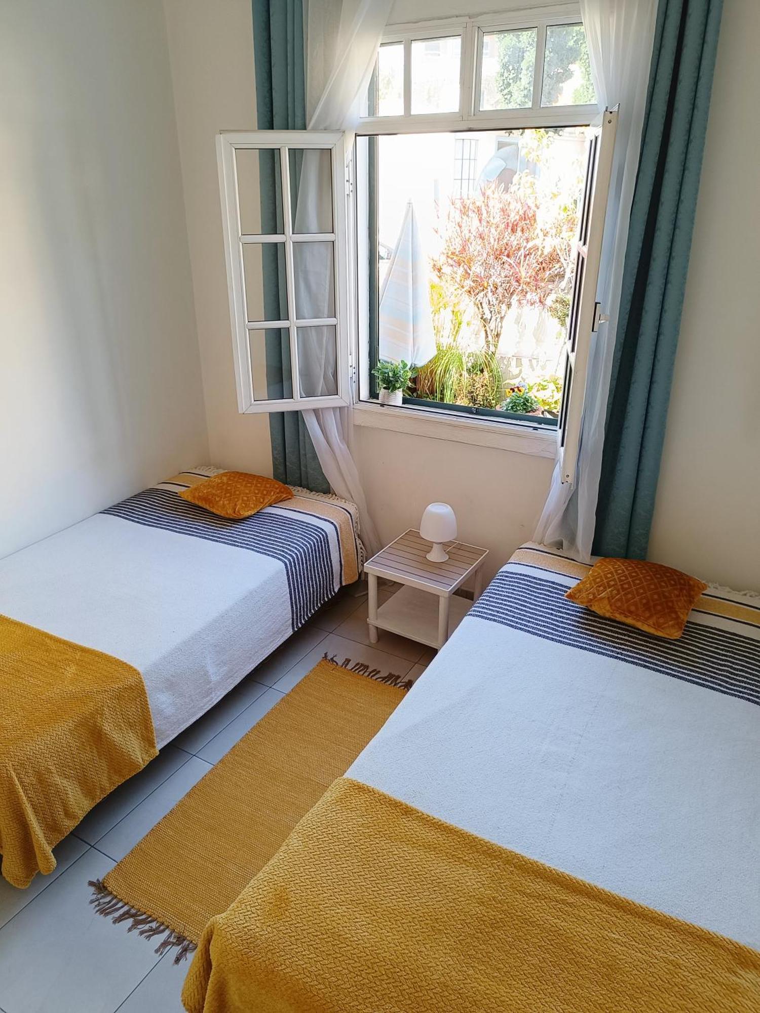 Home & Flower - Private Bedrooms Funchal Kültér fotó